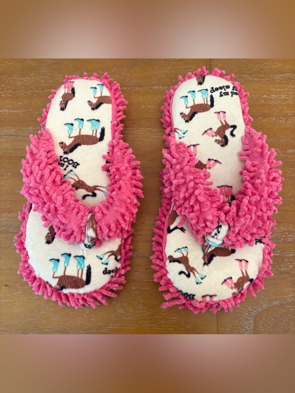Lazy One Pink Mop-Sole Slipper Sandals Horses In Cowboy Cowgirl Boots Hot Pink